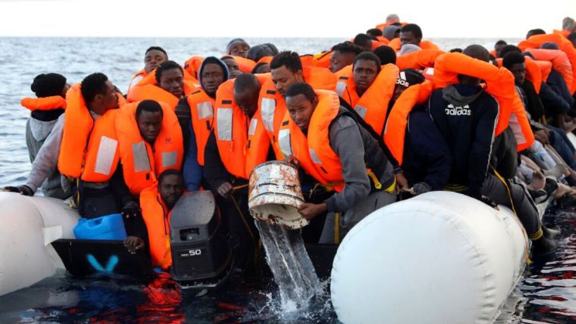 Ισπανία: Διασώθηκαν τουλάχιστον 600 μετανάστες μέσα σε ένα 24ωρο